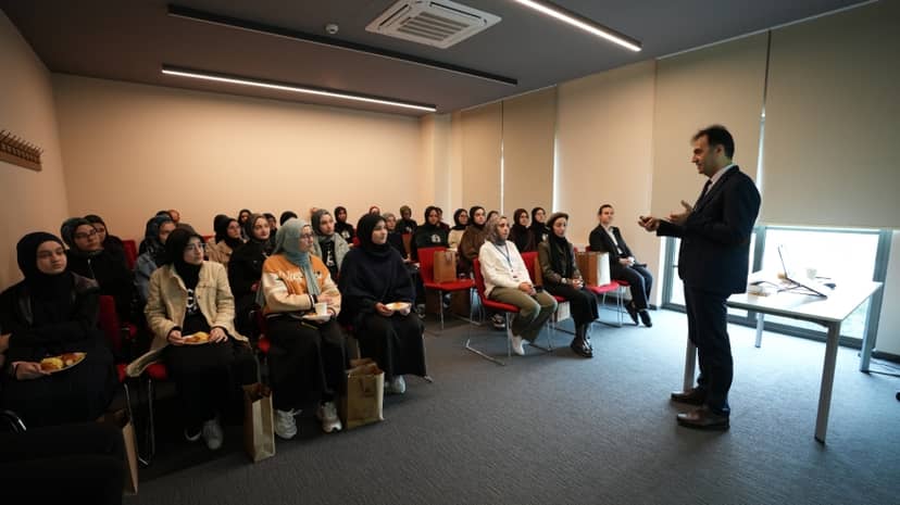 A Seminar on 'Libraries and Artificial Intelligence in University Life' Was Held as Part of the 62nd Library Week